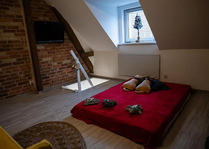 Apartament Dwupoziomowy Z Kominkiem